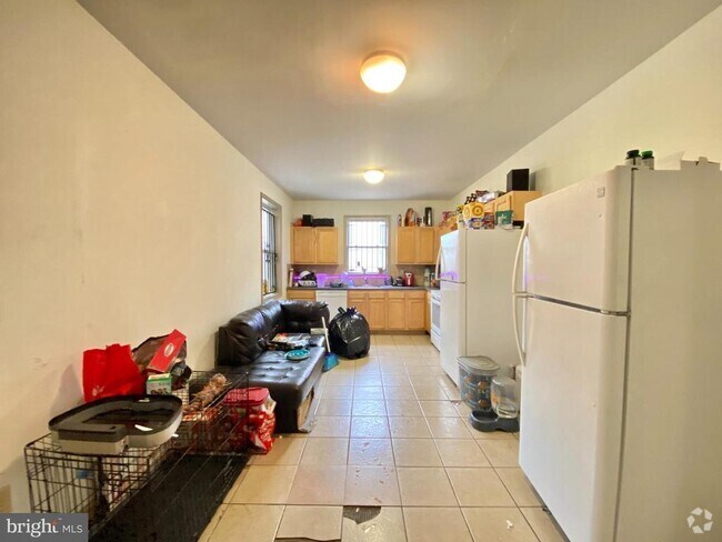 Building Photo - 2156 N Carlisle St Rental