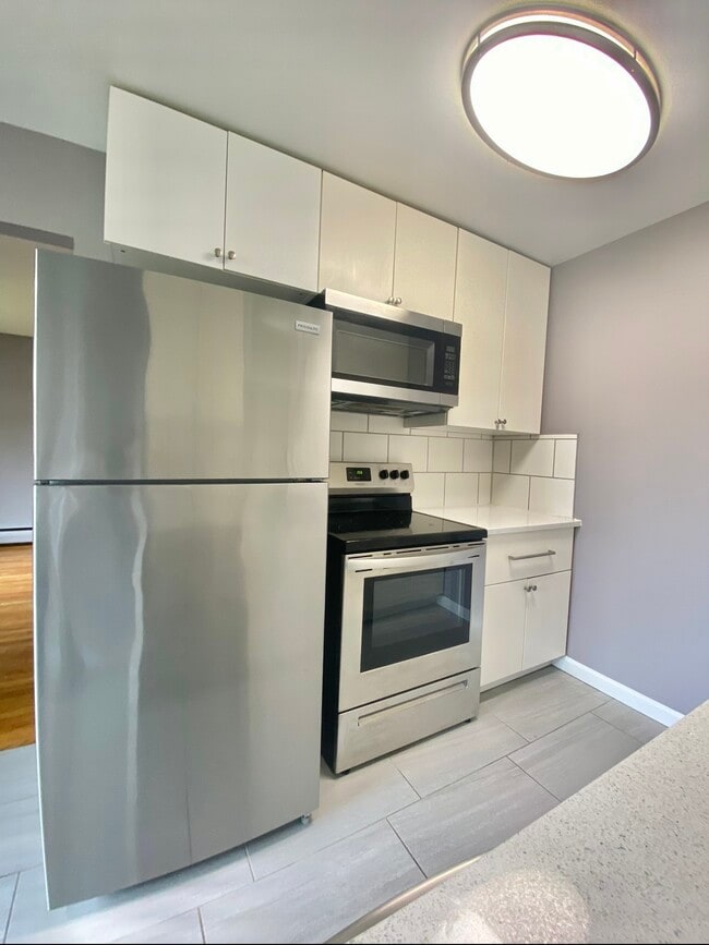 Photo - Woodward Court Apartments