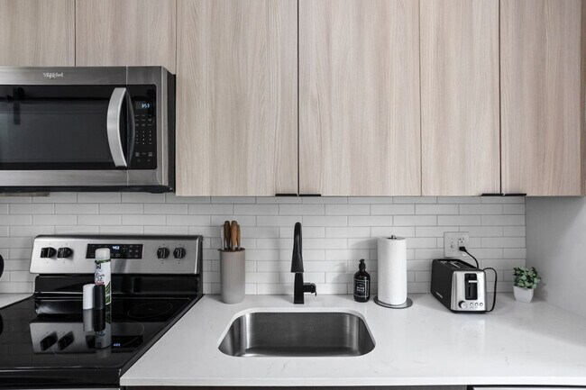 421 N Pennsylvania St Unit SI ID1312592P
