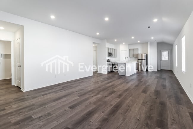 Photo - 240 Sarah Alyse Ln