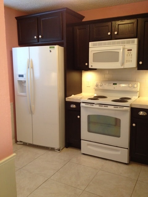 Photo - ALL Appliances Included!!! Gorgeous 2 Bedroom 1.5 Bathroom Townhouse w/ Swimming Pool on site!!