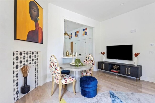 Photo - 970 Charles Allen Dr NE