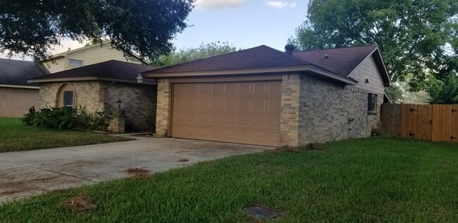 Photo - 527 Oakdale Dr