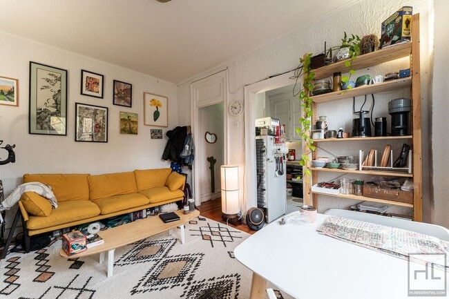 Photo - 15 STREET Unidad 14