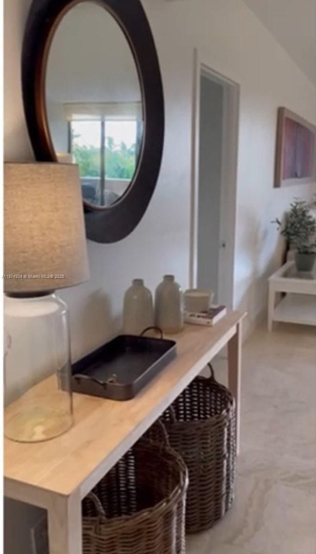 Photo - 101 Crandon Blvd