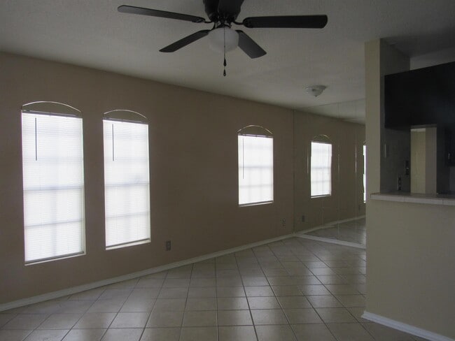 Photo - 104 Belaire Dr Unit 9