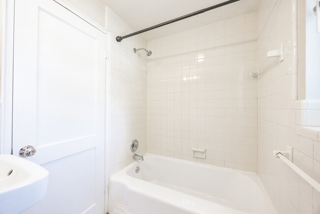 Photo - 356 Lexington St