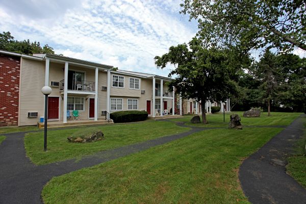 Woodbury Gardens - Woodbury Gardens Apartments