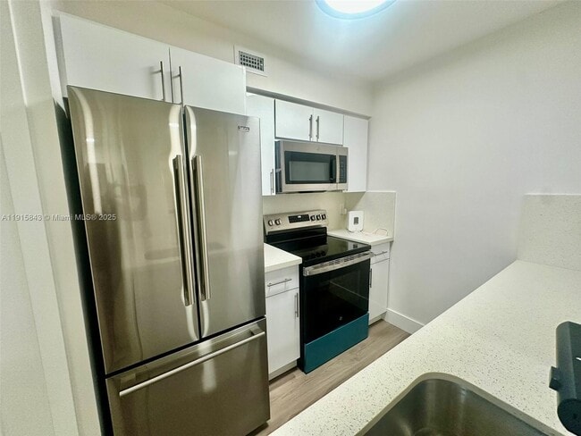 Photo - 2890 N Oakland Forest Dr Unit 103