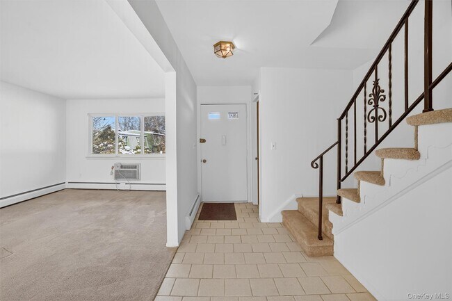 Photo - 126 Coachlight Square