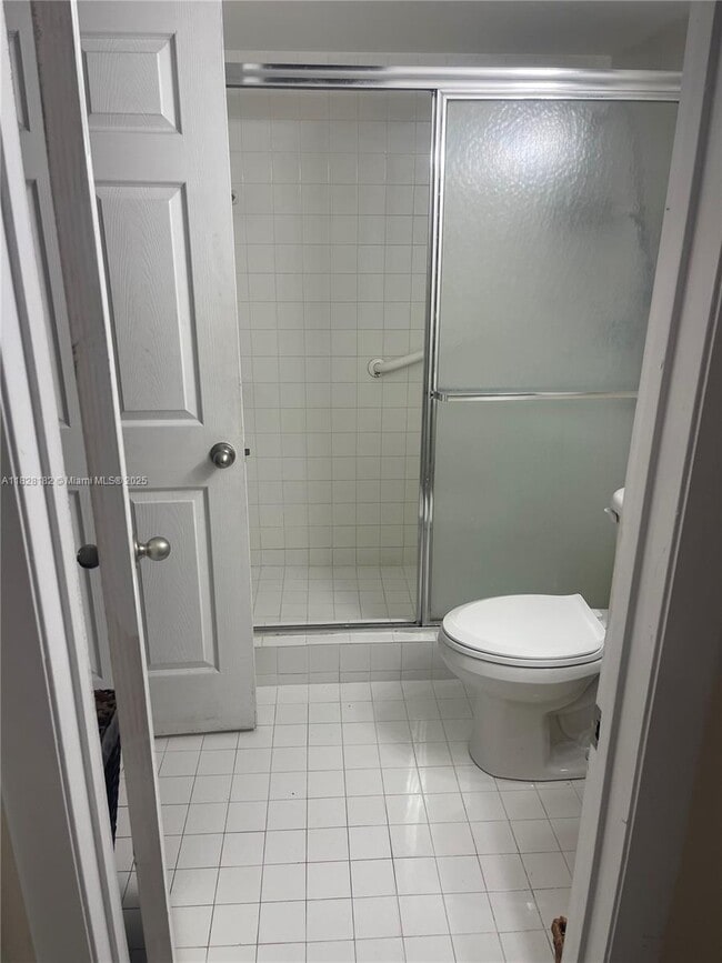 Photo - 3637 Indian Creek Dr Unit 403
