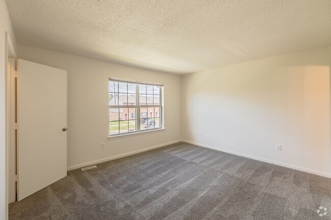 3BR, 2BA - 1300SF, Primary Bedroom - Huron Heights/Huron Ridge