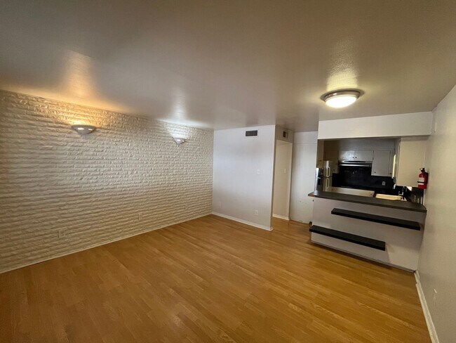 Photo - 2708 Salado St