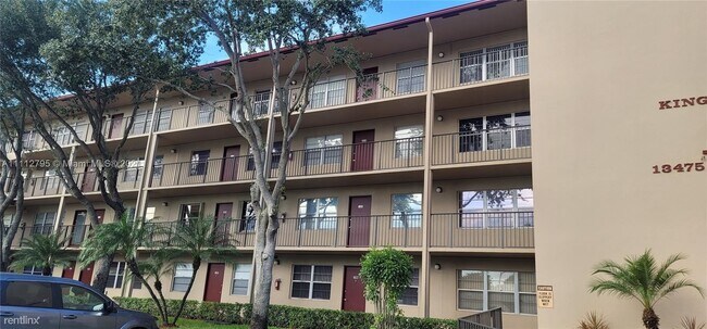 Photo - 1 br, 1 bath Condo - 13475 SW 9th St Apt A... Unidad Apt A404
