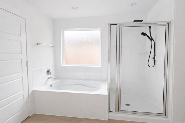 Photo - 8554 Tropical Breeze Wy