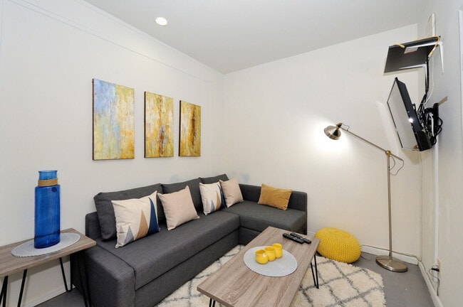 Photo - 478 9th Ave Unidad ID1323904P