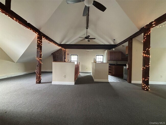 Photo - 113 Academy St Unidad 2