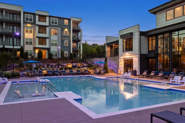 The Anson - Resort-Style Pool - The Anson Rental