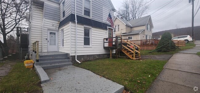 Building Photo - 97 Fairview Ave Unit 1 (1st floor) Rental