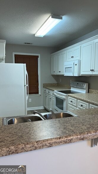 Photo - 233 Sunview Dr