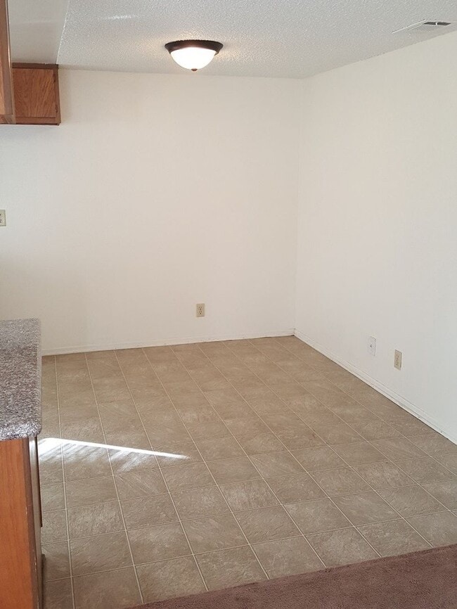 Photo - 1155 Johnson Dr