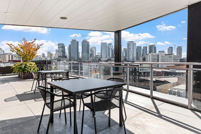 Photo - 624 Yale Apartments