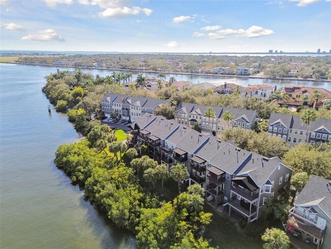 Photo - 1464 Harbour Walk Rd