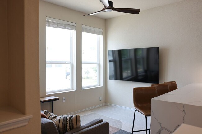 Photo - 4319 Nitschke St Casa Adosada