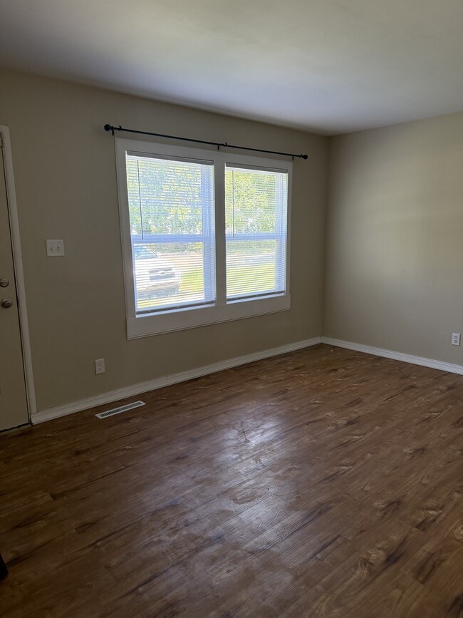 Photo - 1805 Southwood Dr
