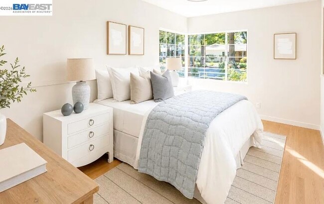 Photo - 617 Giralda Dr