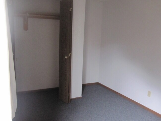 Photo - 80 NW Thomas St Unit 5