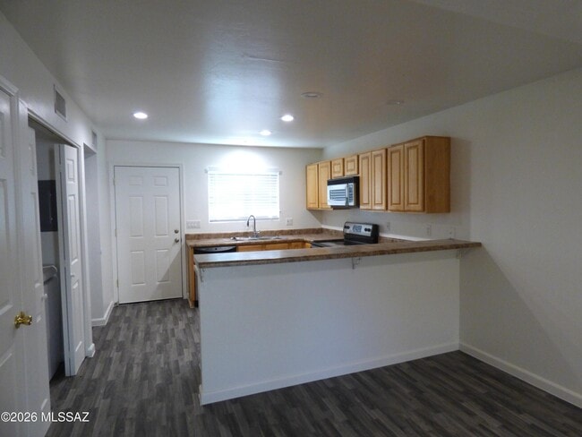 Photo - 1077 N Riverside Dr Unit 1