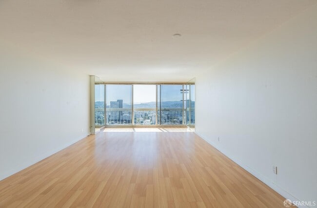 Photo - 2200 Sacramento St