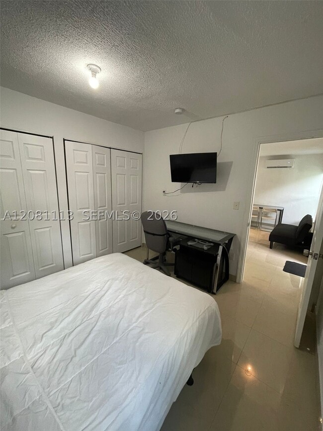 Photo - 2463 NE 183rd St Unit 2