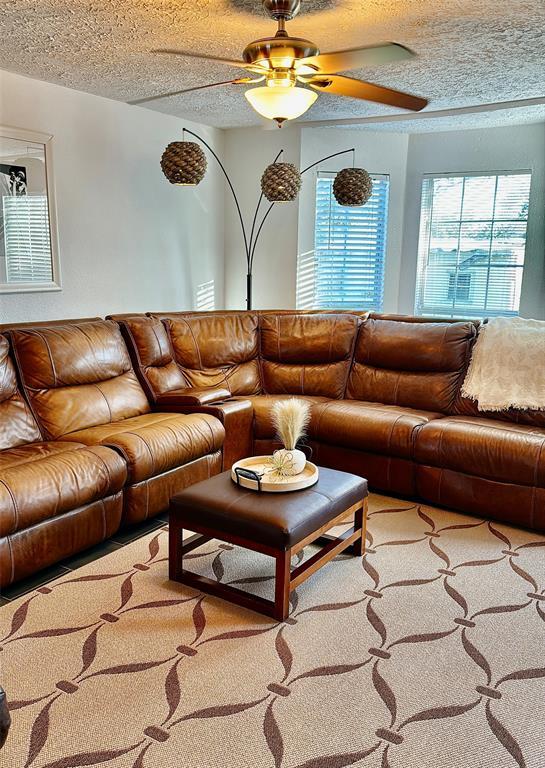 Photo - 10603 Thomaswood Ln