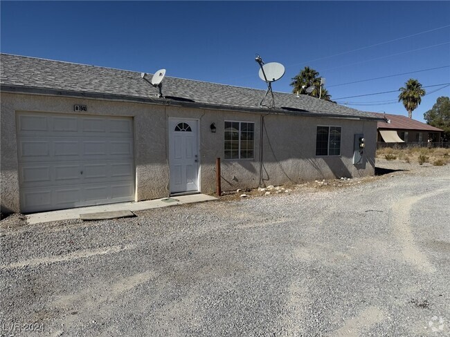 Building Photo - 1940 Haiwee St Rental