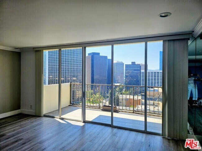 Building Photo - 2160 Century Park E Unit 2010 Rental