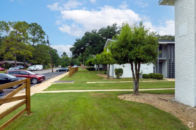 Exterior Cloverdale Estates