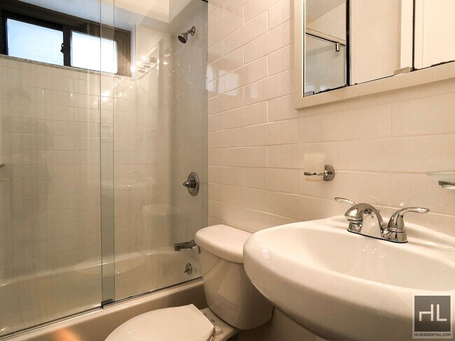 Photo - East 89 Street Unit 11M