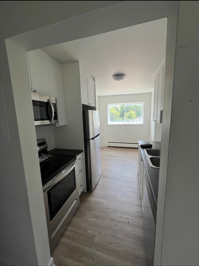 Photo - 784 Hughson St Unit 15