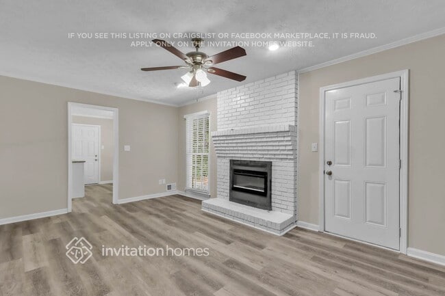 Photo - 460 Glendale Ct SW