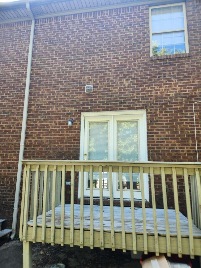 Photo - 105 Woods Trail Unit 2