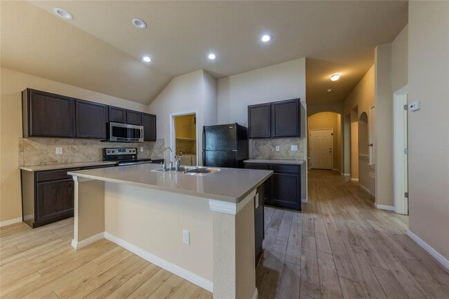 Photo - 15111 Verela Dr