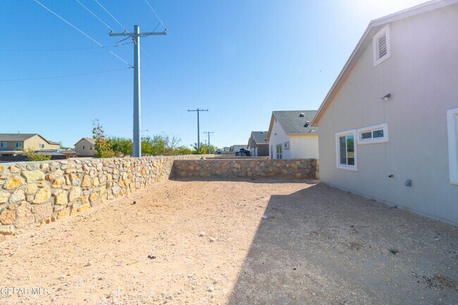 Photo - 5112 Joe Castillo St