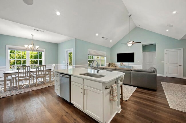 Photo - 245 Brace Dr Unidad ID1253464P