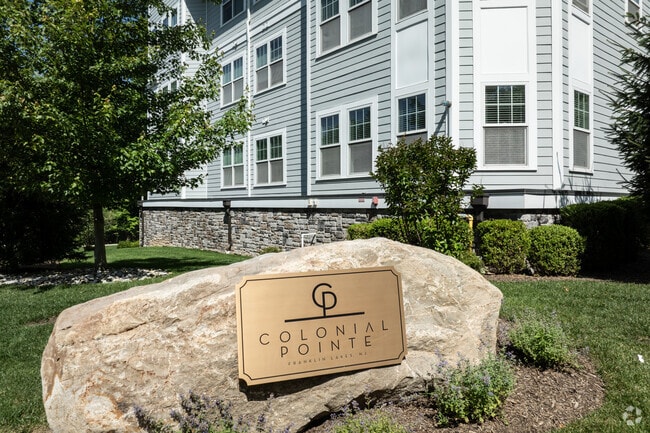 Photo - Colonial Pointe at Franklin Lakes