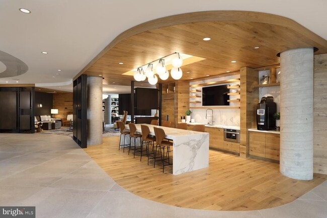 Building Photo - 8525 Chevy Chase Lake Terrace Unit BARRETT - 350/VARIES