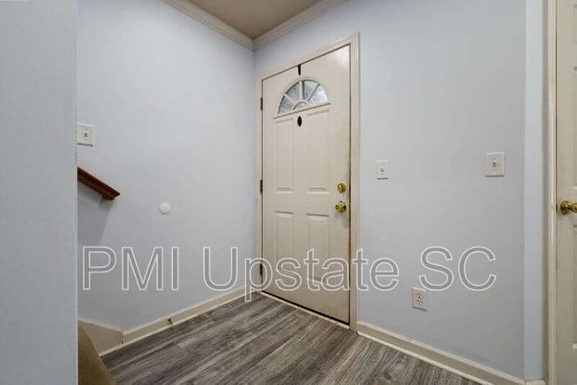 Photo - 1122 E Lee Rd