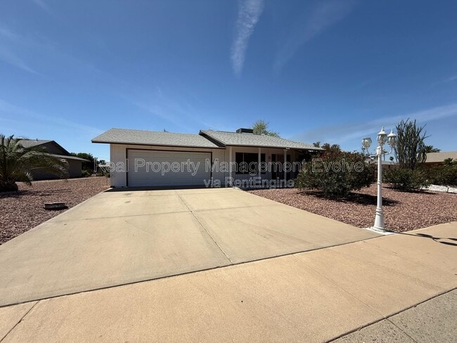 Building Photo - 17026 N 96th Ave