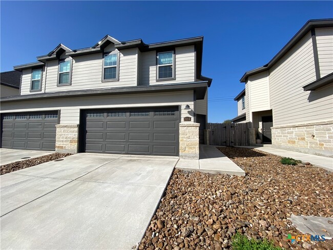 Building Photo - 2014 Rueben Rd